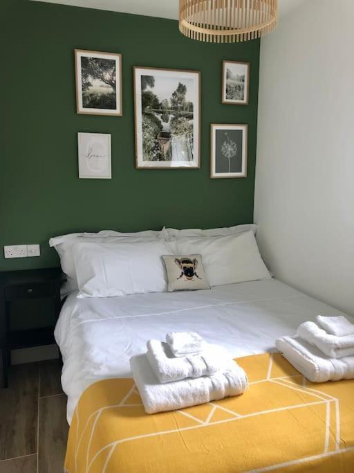 Linden Suite Goring Exteriör bild