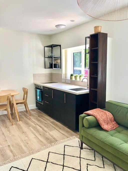 Linden Suite Goring Exteriör bild
