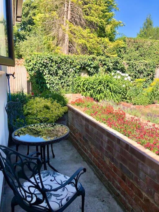 Linden Suite Goring Exteriör bild